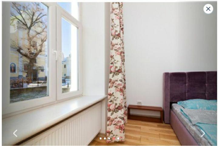 Три Кімнати Вулиця Грушевського 9 Центр Міста Львів Apartment Bagian luar foto