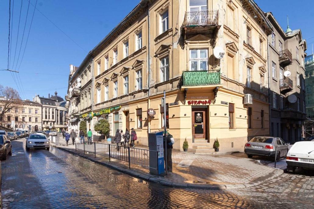 Три Кімнати Вулиця Грушевського 9 Центр Міста Львів Apartment Bagian luar foto